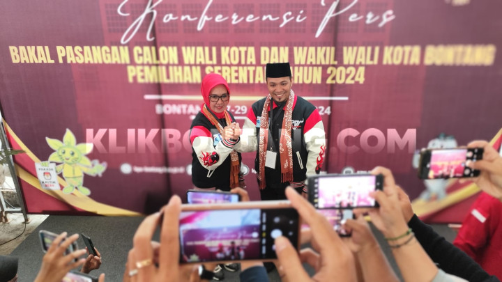 Program Pendidikan Najirah - Aswar, Bagikan Kartu 'Juara' Saldo Rp 2 Juta ke Tiap Siswa hingga Berdayakan Penjahit Lokal