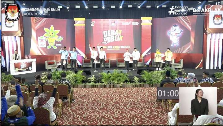 Debat Kandidat Pertama Pilkada Bontang; Tamu Undangan Keluhkan Tak Dapat Air Minum, Padahal Anggaran Besar
