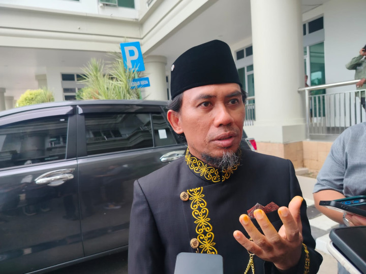 Peringatan Hari Guru Nasional, Ketua DPRD Kutim Tekankan Pentingnya Kesejahteraan