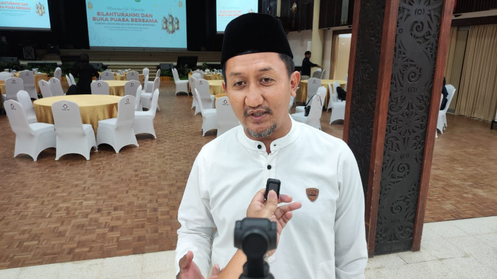 Dugaan Pencemaran Laut oleh PT EUP; DLH Bontang Ambil Sampel Air Laut di 3 Titik