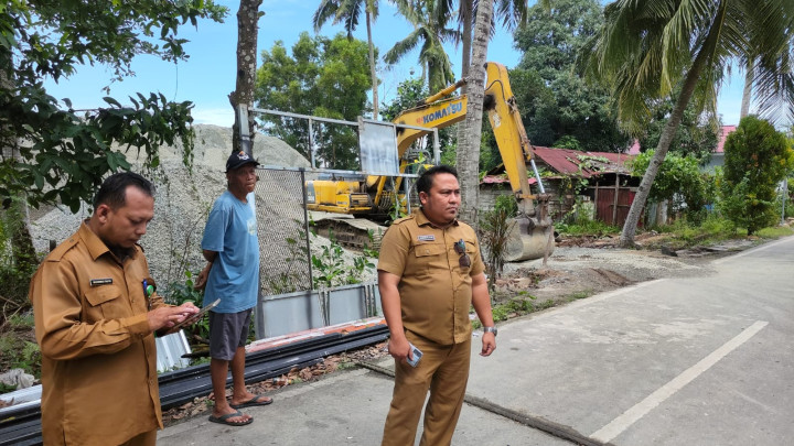 Izin ke RT Ratakan Lahan, Ternyata jadi Tumpukan Batu Koral