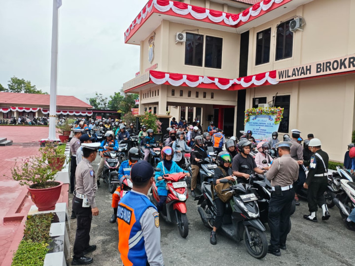 Hari Pertama Operasi Patuh Mahakam 2025; Ratusan Pemotor Terjaring Razia di Kantor Polres Bontang