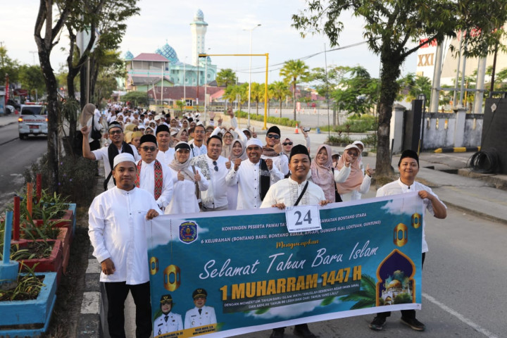 Meriahkan Pawai Ta’aruf Muharram 1447 H, Camat Bontang Utara: Eratkan Persatuan di Tengah Keberagaman