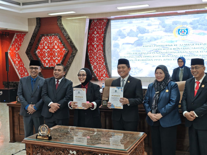 Pemkot Sampaikan Nota Keuangan APBD - P 2025 Sebesar Rp 3,1 Triliun