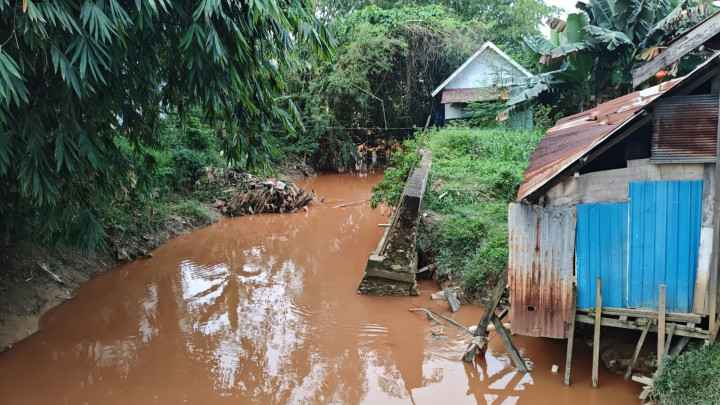 Ternyata Penyebab Air Sungai Bontang Berubah Oranye karena Sisa Pembersihan PDAM