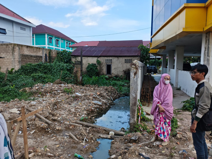 Drainase Buntu di RS Tipe D; Rumah Julianti Jadi Langganan Kebanjiran