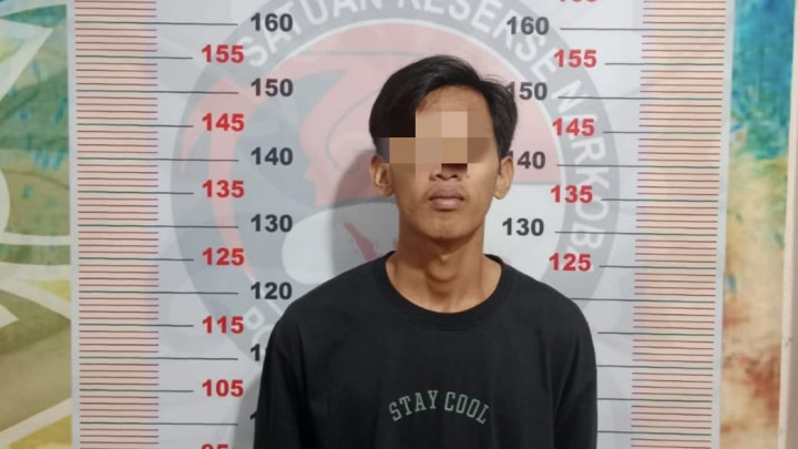 Nunggu Pembeli di Parkiran Motor RSUD Bontang; Pemuda Loktuan Ditangkap Polisi