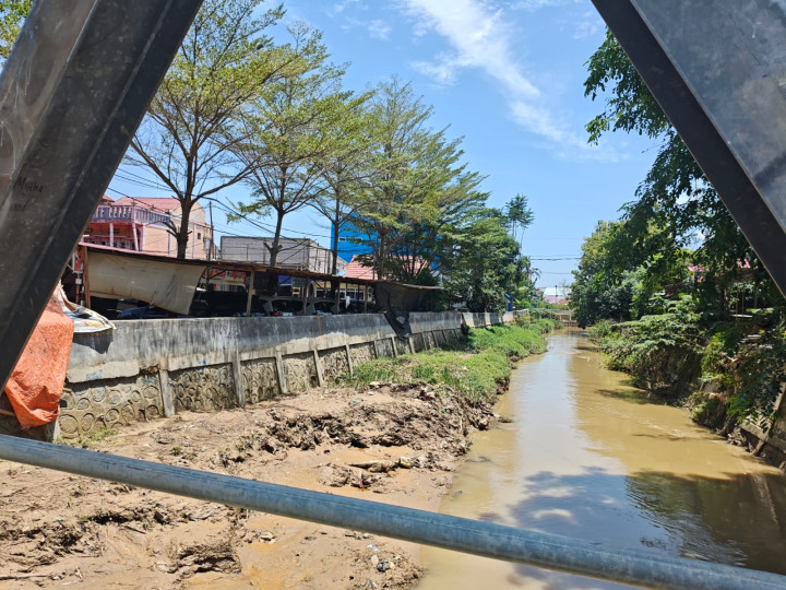 Wali Kota Neni Bakal Tertibkan Bangunan Liar di Bantaran Sungai; Tempuh Cara Humanis