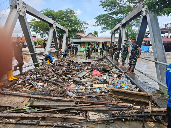 Banjir Masih Rendam 20 RT di Api-Api, Ribuan Warga Terdampak, Terpaksa Mengungsi ke Musala