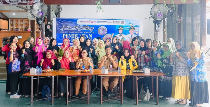 Dispopar Bontang Dorong Ekonomi Kreatif Lewat Pelatihan dan Sertifikasi Pembuatan Tas Rajutan