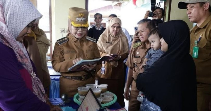 Pemkot Bagikan 79 Laptop ke Kader Posyandu Bontang; Dianggarkan Rp 1,1 Miliar