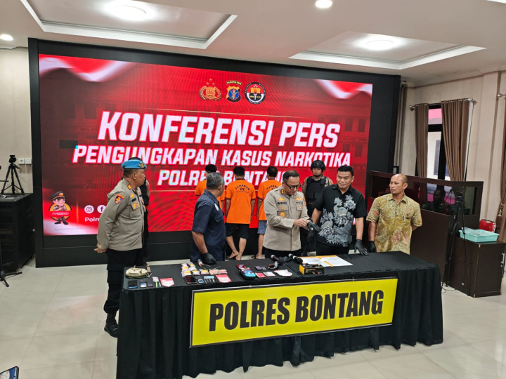 Pemuda di Berbas Tengah Tertangkap Tangan Simpan  87 Gram Sabu Siap Edar