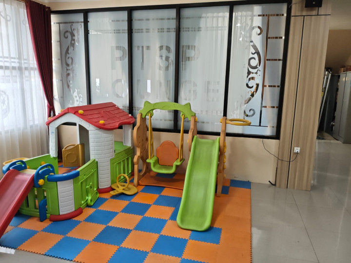 Dukung Kota Ramah Anak, DPM-PTSP Siapkan Area Bermain di Ruang Pelayanan