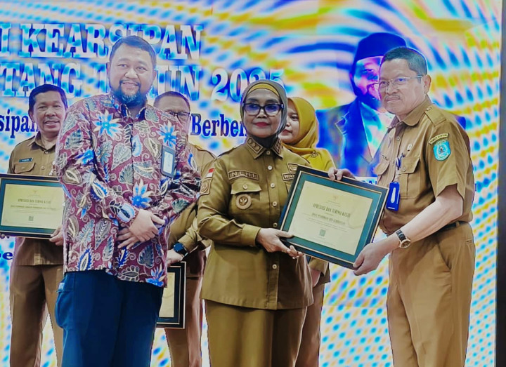 Tata Kelola Arsip Terbaik dan Transparan; Disdikbud Bontang Raih Apresiasi Good Archival Governance Award