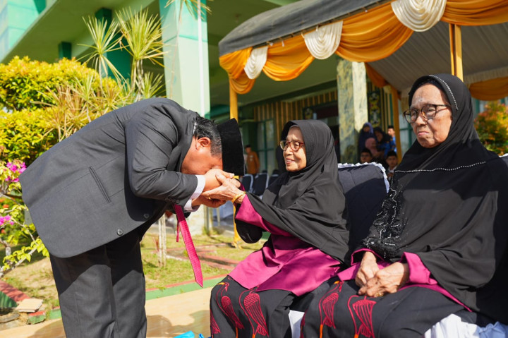 Upacara Hari Pahlawan di Bontang Sarat Haru dan Makna Kepahlawanan