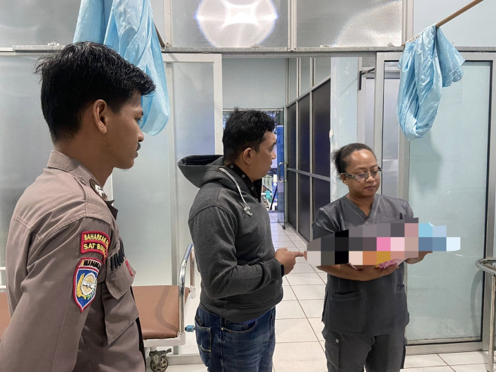 Bayi dan Ari-Ari Dibuang di Mobil Pick Up Milik Warga Muara Badak