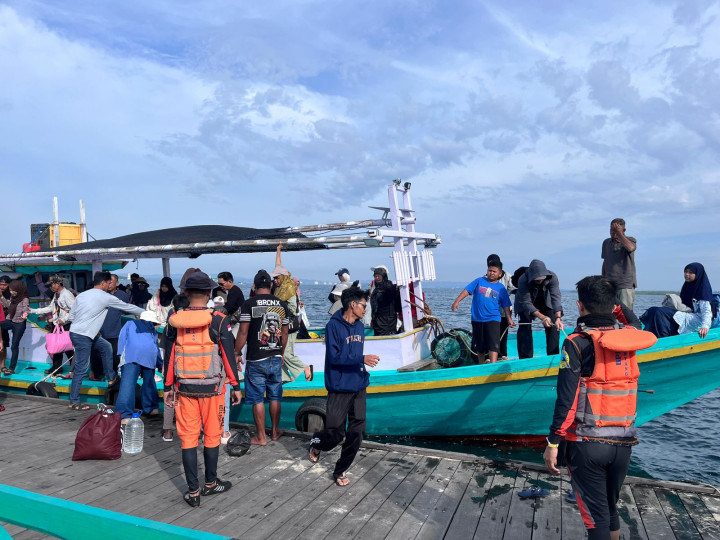  1.173 Wisatawan Padati Pantai Pulau Beras Basah, BPBD Tingkatkan Pengawasan