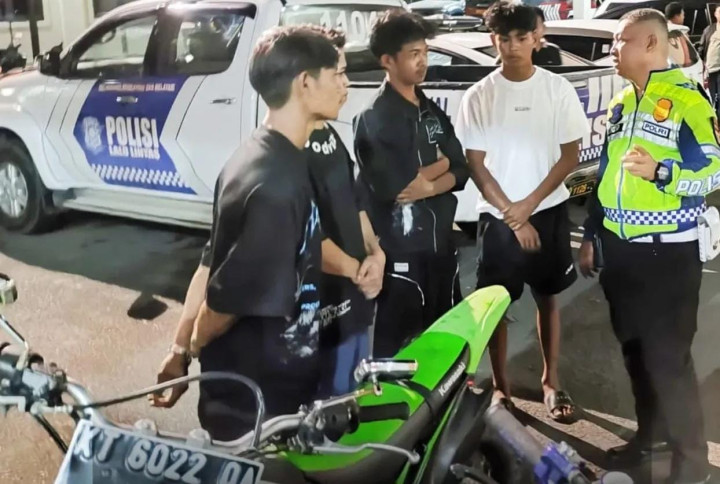 Operasi Polantas Bontang Dini Hari; 7 Motor Pakai Knalpot Brong Ditilang