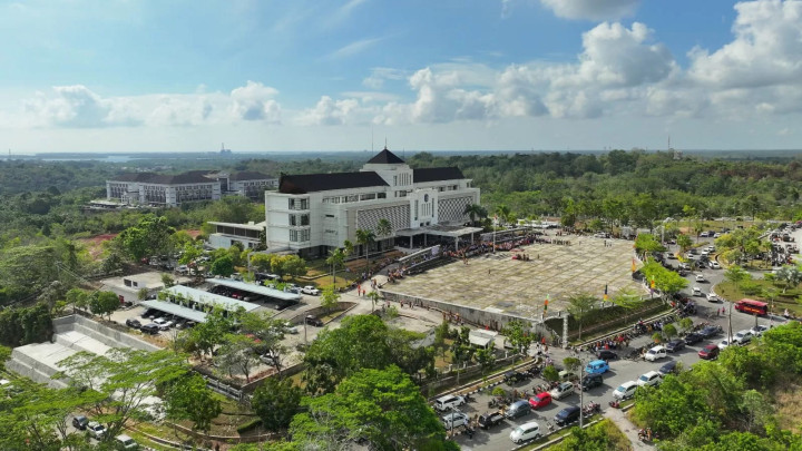 Proyek Pemasangan ACP Dipecah 2 Kegiatan; Anggaran 'Percantik' Kantor Wali Kota Rp 14,7 Miliar