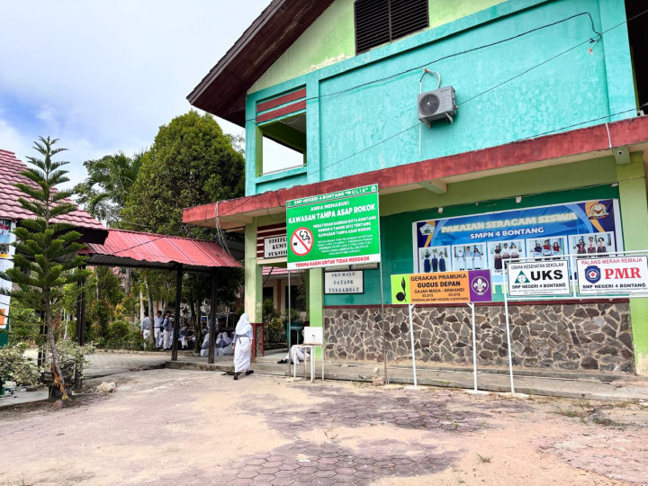 Bentuk Karakter Para Murid; SMPN 4 Bontang Gelar Baca Kitab Suci Sebelum Mulai Belajar