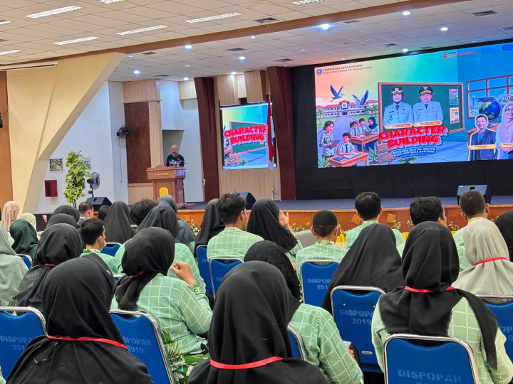 Disdikbud Bontang Gelar Bimtek Kesehatan Mental 57 Guru SD