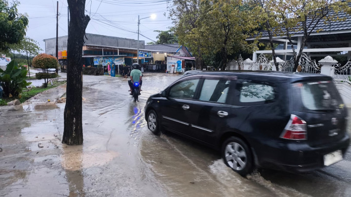 Drainase Buntu, Jalan Awang Long Bontang Tergenang