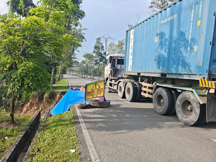 Jalan Amblas di Soekarno Hatta Hanya Bisa Diperbaiki 40 Persen; Anggaran Terbatas
