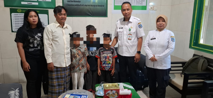 3 Anak Terlantar di Bontang Kuala Tinggal Bersama Nenek Stroke, Terungkap Lewat Program Tengok Tetangga