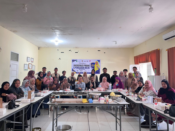 Pelatihan Diversifikasi Produk dan Pemasaran Online Dorong UMKM Binaan PAMA Naik Kelas