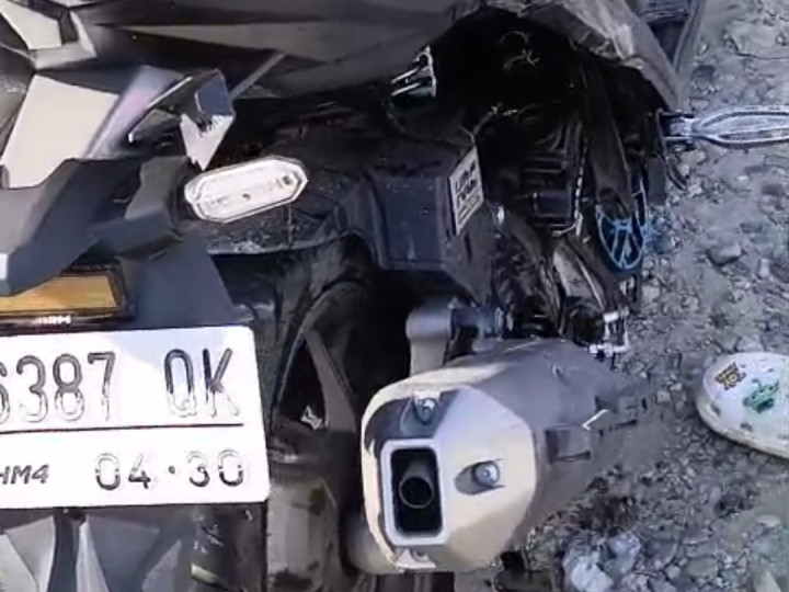 Seruduk Vario, Pengendara Vixion Terkapar Bersimbah Darah di Poros Bontang-Sangatta