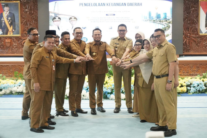 APBD Kaltim Diprediksi Merosot; Gubernur Rudy Boyong 10 Kepala Daerah untuk Lobi Kemenkeu