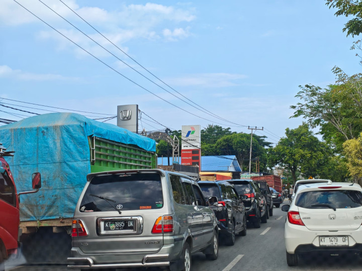 Pemkot Mulai Bahas Pembatasan Pertalite; Wali Kota Heran Ada Mobil Habiskan 40 Liter Sehari