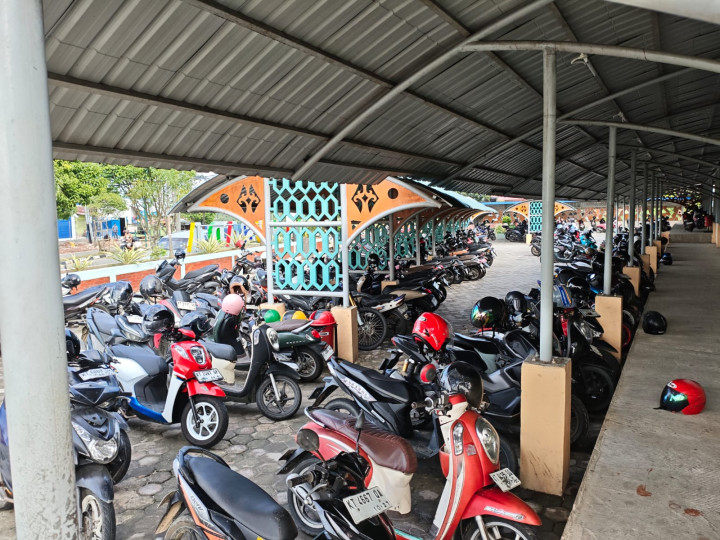 RSUD Taman Husada Tata Parkir Motor di Satu Lokasi